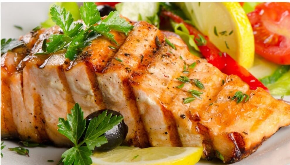 What does sturgeon fish taste like