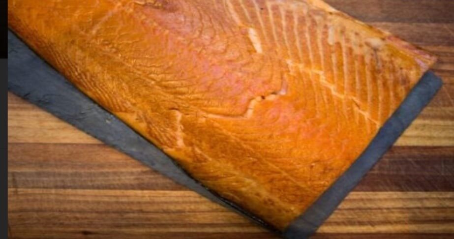 What does sturgeon fish taste like